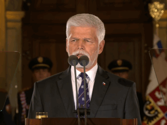 Foto z videa Facebooku Petra Pavla