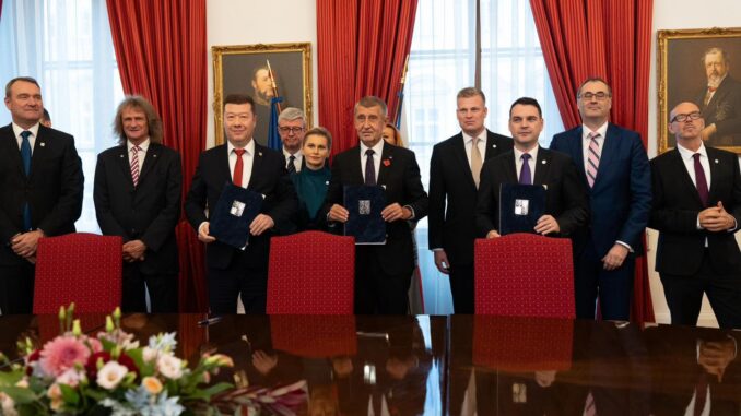 Foto Facebook Tomio Okamura