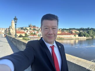 Foto Facebook Tomio Okamura