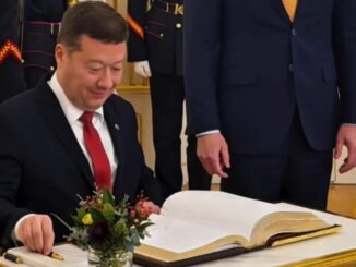 Facebook Tomio Okamura